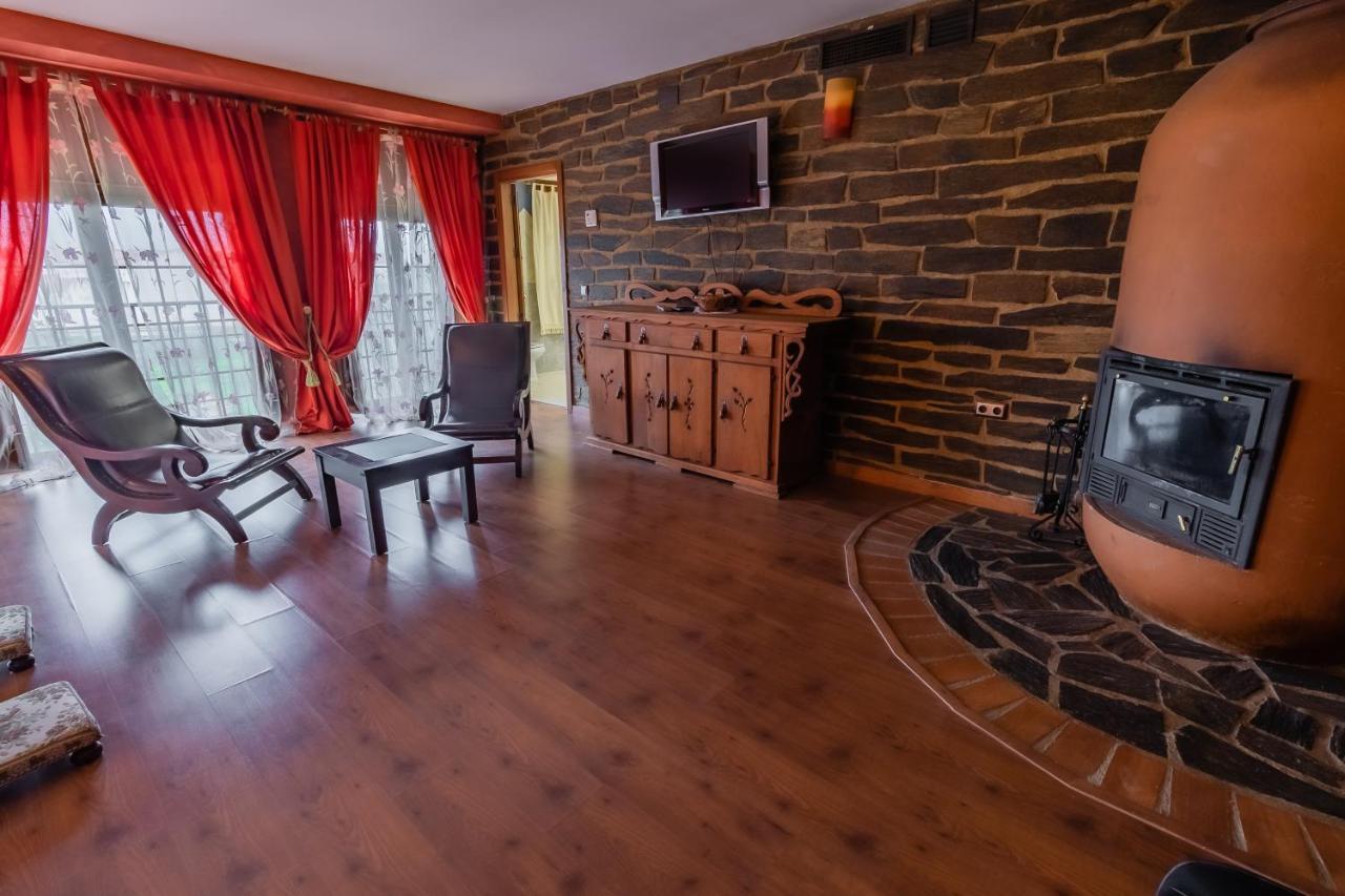 Hotel Rural El Labriego By Vivere Stays Plasenzuela Ngoại thất bức ảnh