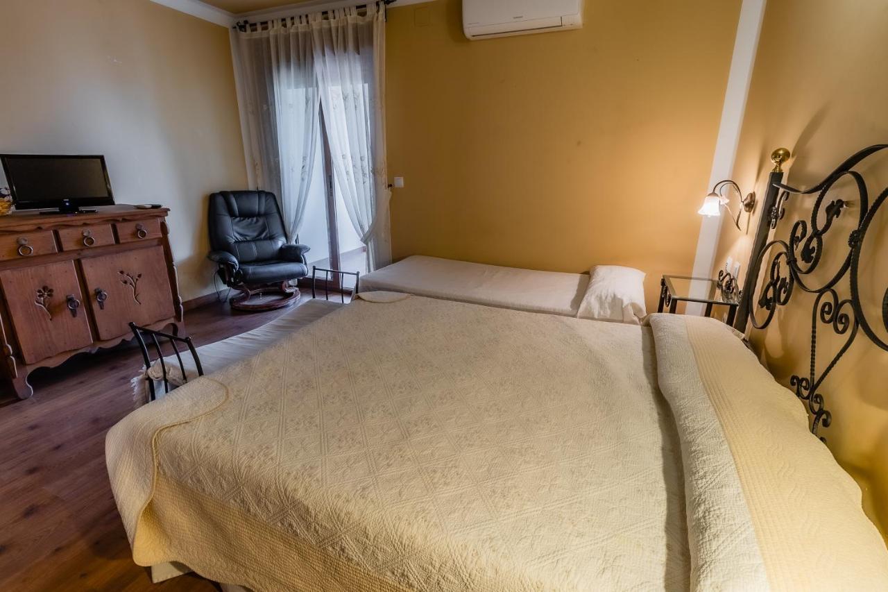 Hotel Rural El Labriego By Vivere Stays Plasenzuela Ngoại thất bức ảnh